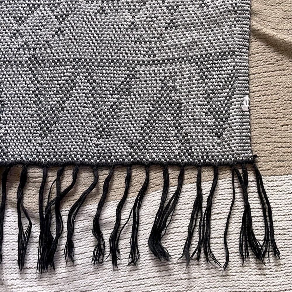 Xhilaration knit poncho size S/M - Picture 5 of 8